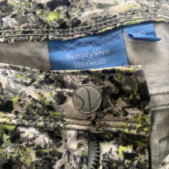 EUC Vera Wang Simply Vera Patterned Ankle Jeans GRAYS/LIME/IVORY US10 - Picture 6 of 11